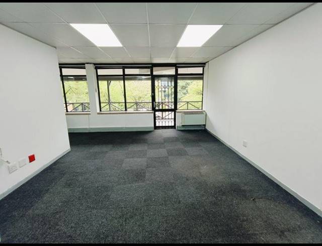 BUSINESS PROPERTY TO RENT IN HALFWAY HOUSE